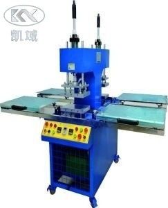 Хорошая цена. Промышленная 3D силиконовая рубашка рельефная машина для этикеток одежды онлайн