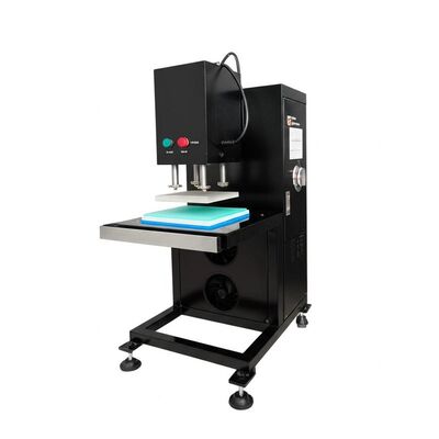 Хорошая цена. 2,5 кВт силиконовая машина для тиснения, предлагающая напряжение 110 В 220 В и диапазон температур 0°C–300°C для точного тиснения силиконовой поверхности онлайн